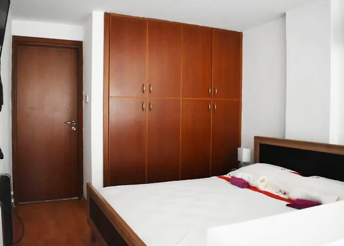 Marina Apartment 4